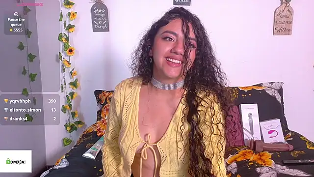 emiily_curly webcam