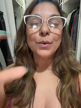 Mariiii_morena webcam