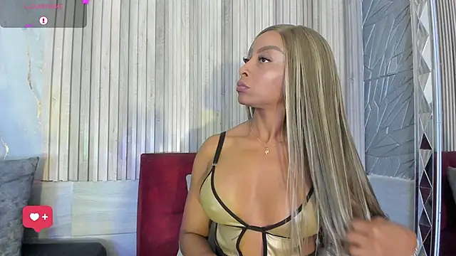 briannachelsea (F milf) - doggy style open asshole