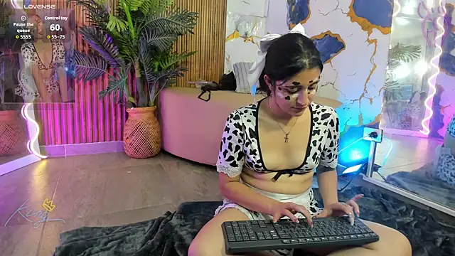 Zyra_tay webcam