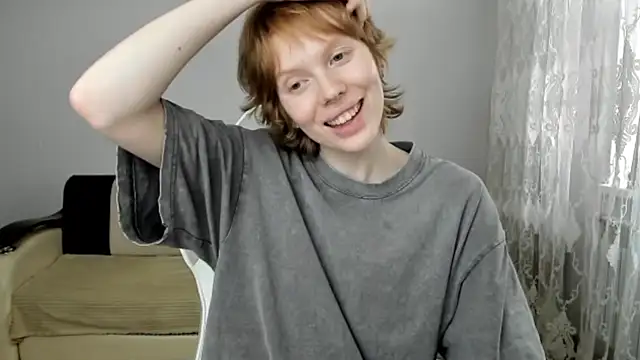 StellaDavis webcam