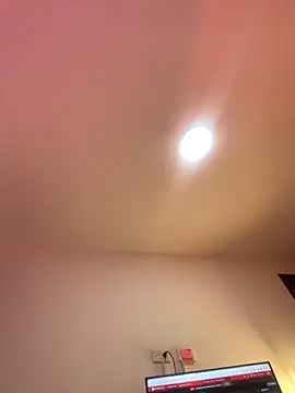 Mia_222 webcam