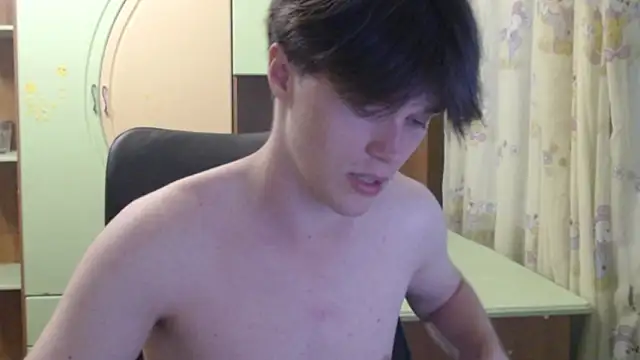 arthur___king (M twink) - take off t-shirt