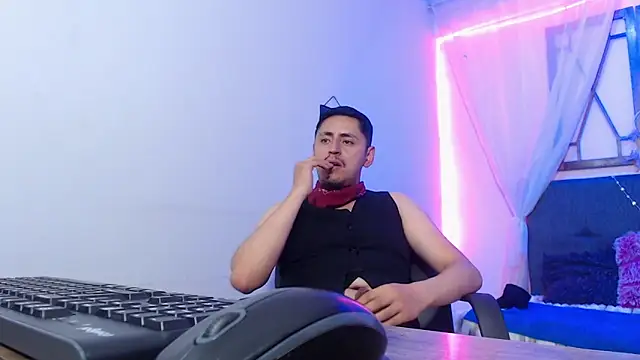 Alexx_levi webcam