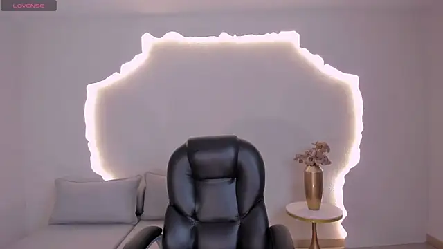 ArianaDumont webcam