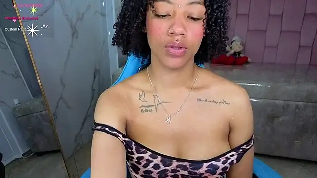 Violeth_b webcam