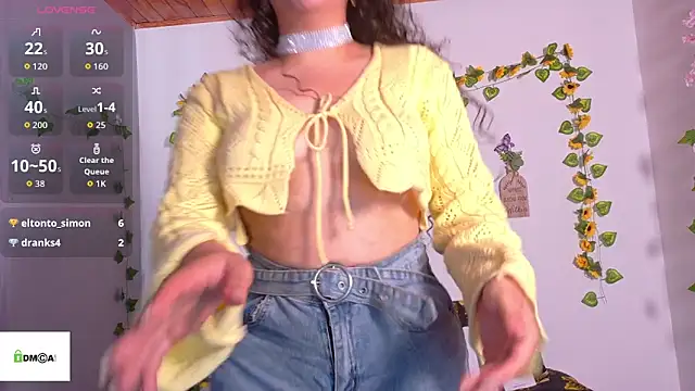 emiily_curly webcam