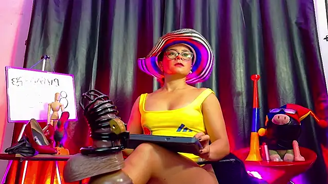 MistressSlut1 webcam