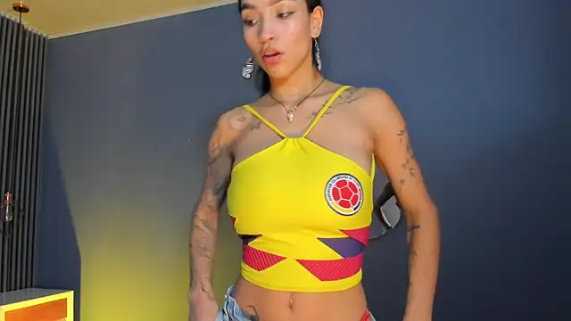 LauraAristizabal webcam