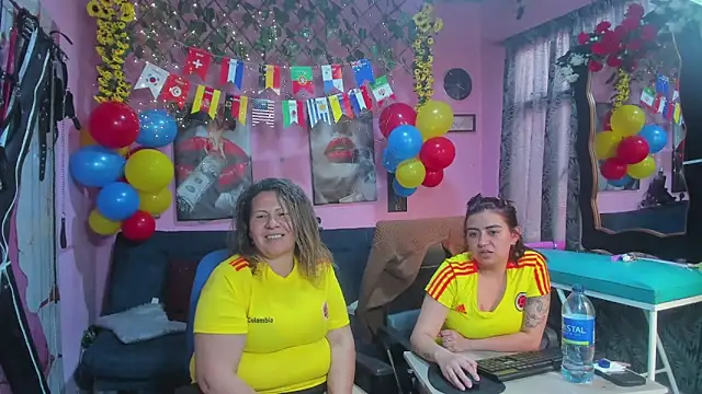 lesbiancuple - Lesbiancuple's free webcam - UK Sex Cams