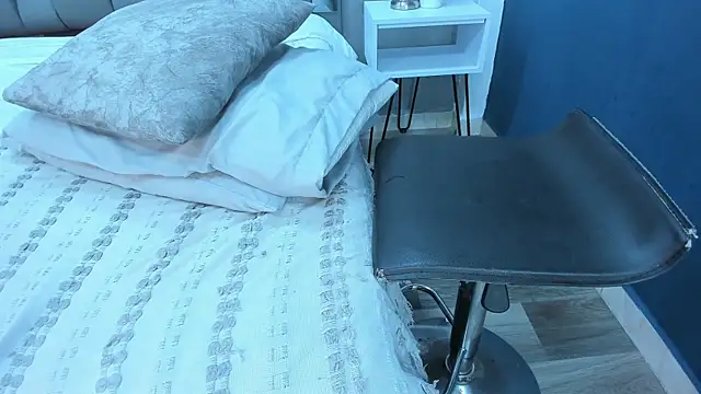 charlie___musk (M twink) - Let`s cum together!