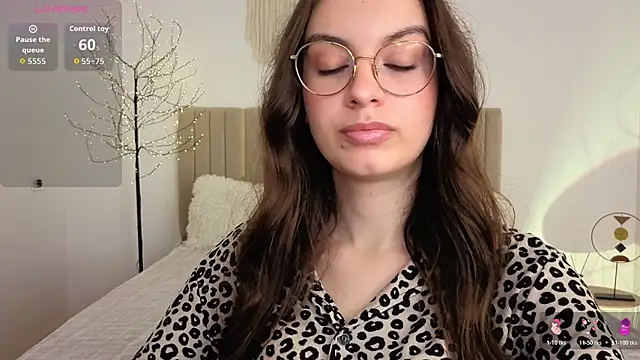 Real_cutie1 webcam