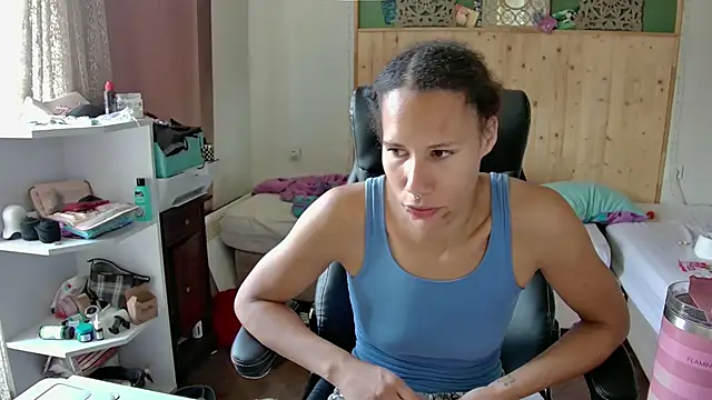 Watch AaliyahHarris live on EroticFlix - High definition streams
