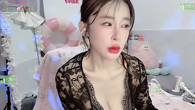 Watch Yoyo_520 live on EroticFlix - High definition streams