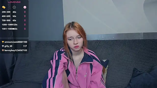 Watch TarynPalek live on EroticFlix - High definition streams