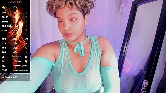 chloe_kisses webcam