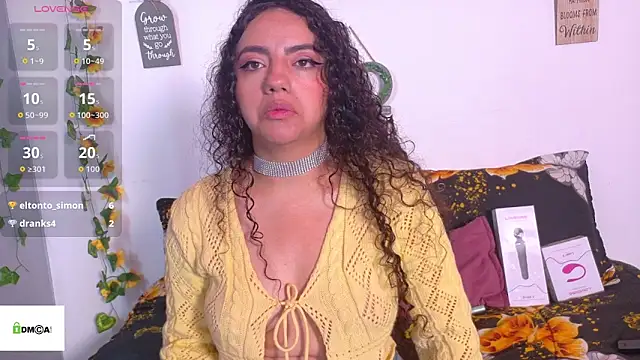 emiily_curly webcam