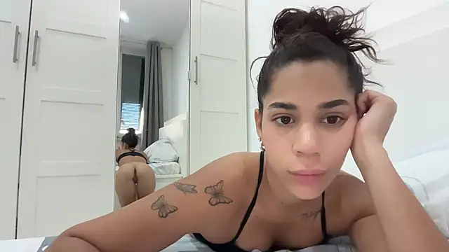 QueeNataly webcam