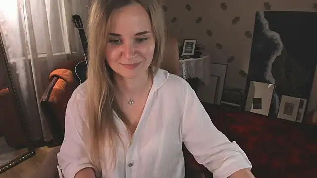 Watch MiaSparkes live on EroticFlix - High definition streams