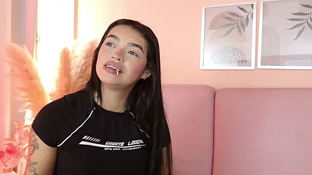 Emmy_And_Luna live sex cam