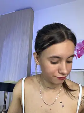 Watch JuliaColemann live on EroticFlix - High definition streams