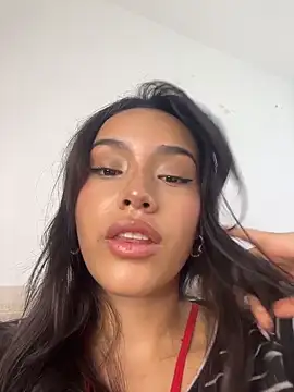 Watch Mia-villalobos live on EroticFlix - High definition streams