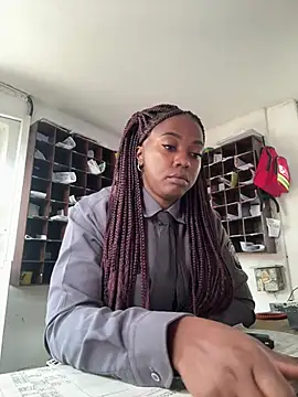 ciaraebony (F young) - Make me squirt at work🫠🍑