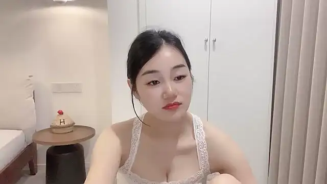 Watch cloud8822 live on EroticFlix - High definition streams