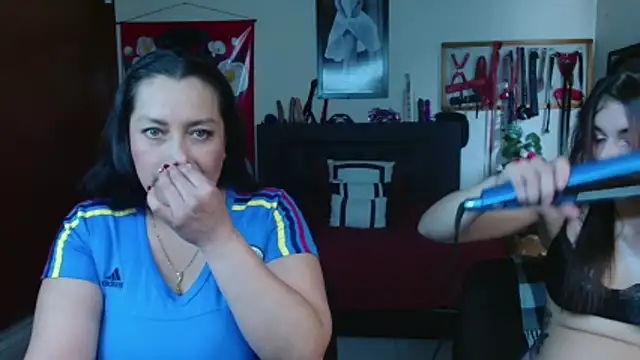 Marilynselxoveanalhard webcam
