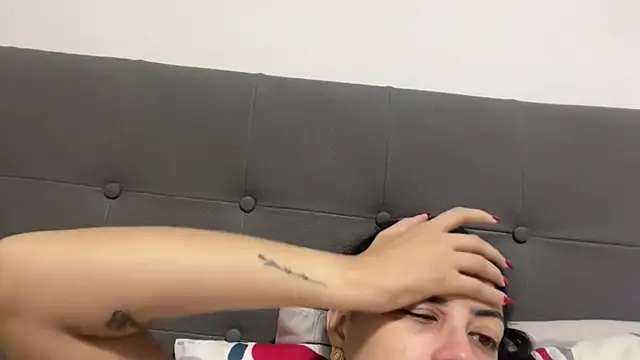 AbrilSantosxo webcam