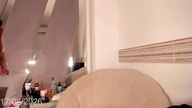 Carla_and_Stiv webcam