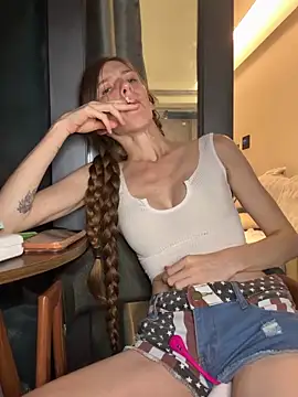 MissAndKiss webcam