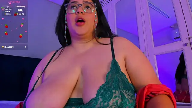 Watch Nyra_Moon live on EroticFlix - High definition streams