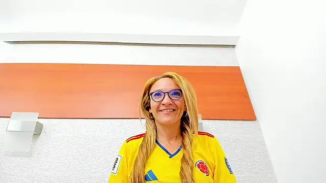 Watch maddy_cartter live on EroticFlix - High definition streams