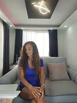 evasweett__ (Ask my age) - Whip the tail 5 times