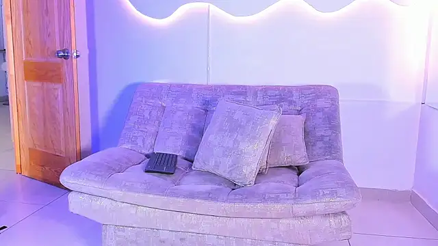 ArohomLester_ webcam