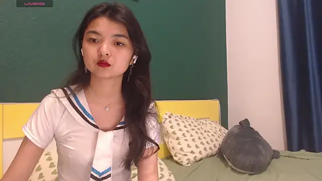 Shy_Kira webcam