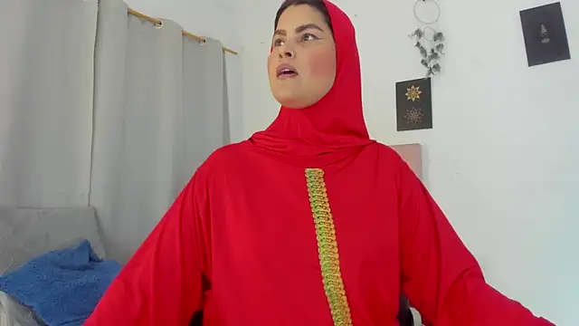 AishaAmin_ webcam