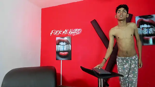 TWINKS_FRIENDS webcam