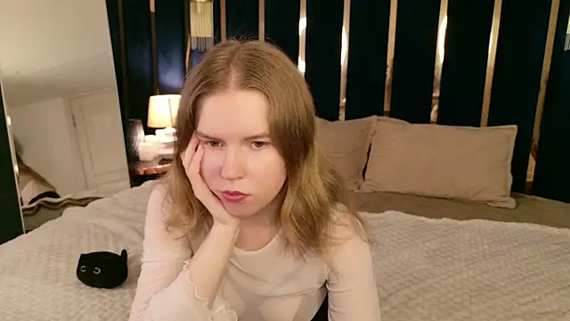 Alida_Brice webcam