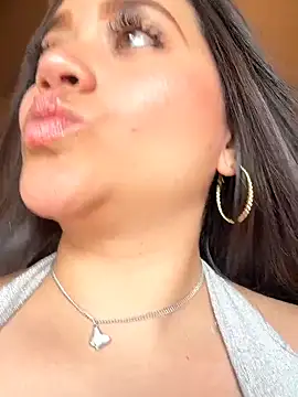Watch Veronica_Wins_ live on EroticFlix - High definition streams