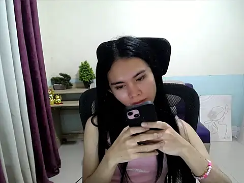 devine_goddess webcam
