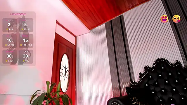 LunaVelour13 webcam