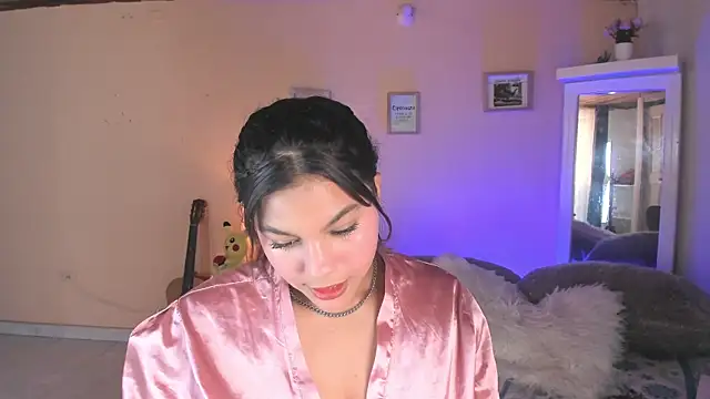 naomy_ruiz_ webcam