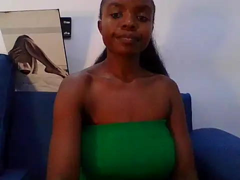 Watch sweetmelanine_ live on EroticFlix - High definition streams