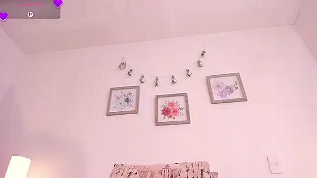 Watch mely_rosse_ live on EroticFlix - High definition streams
