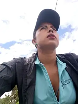 _andrea30 webcam