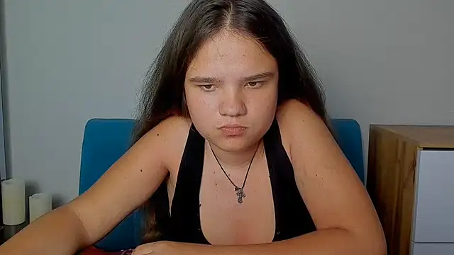 Watch AdeleCruz live on EroticFlix - High definition streams