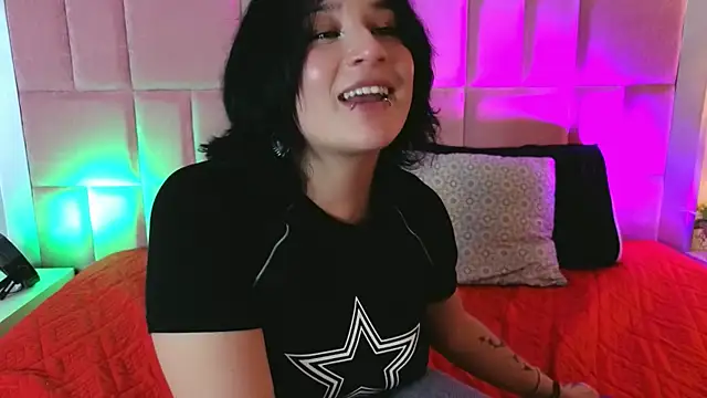 Watch RobinBennett live on EroticFlix - High definition streams