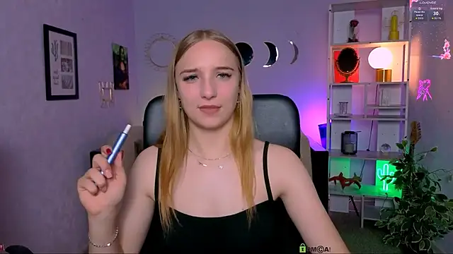 rebecca_smile webcam